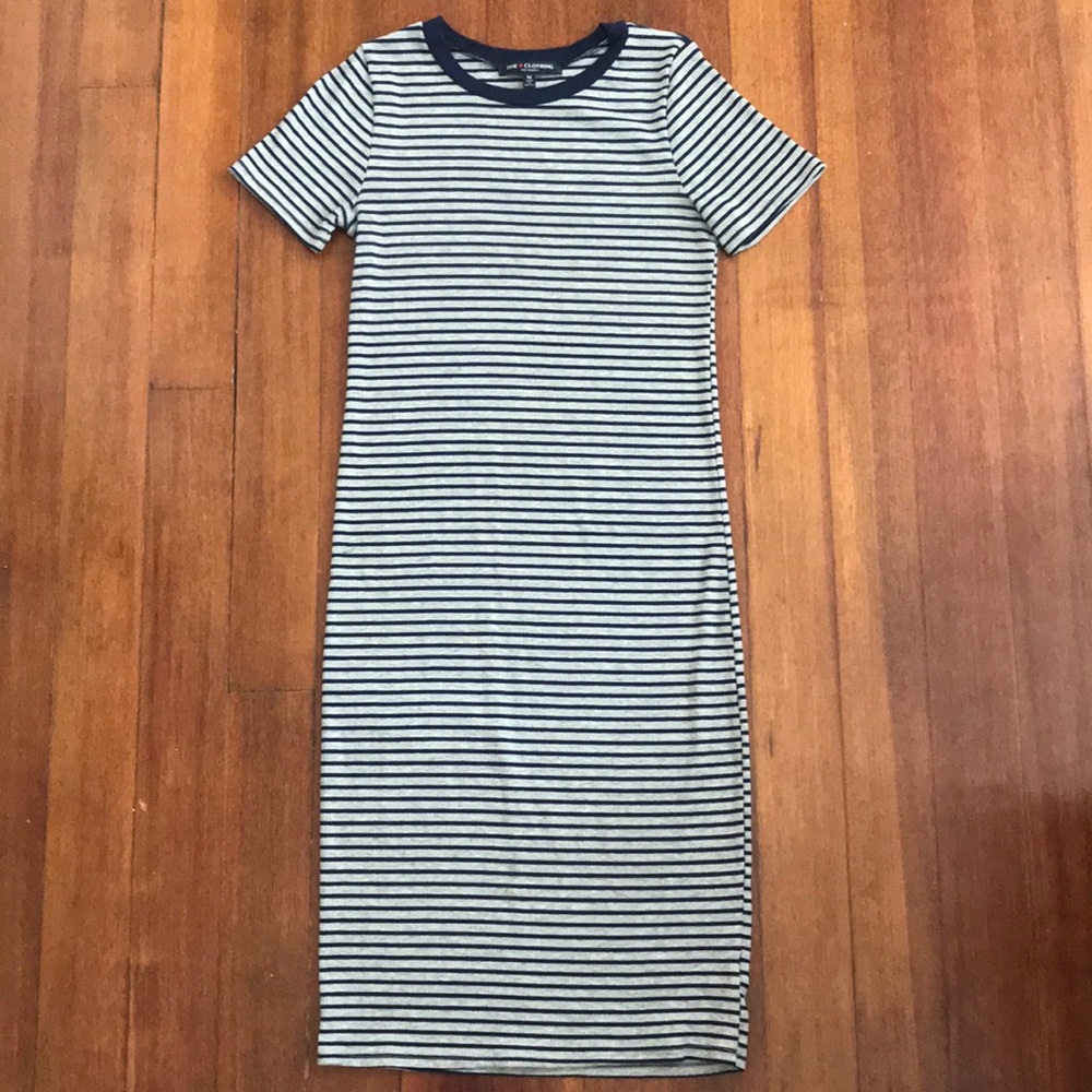 Form fitted navy blue/gray striped dress